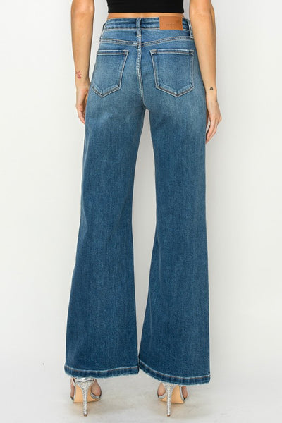 HIGH RISE RELAXED FLARE JEANS