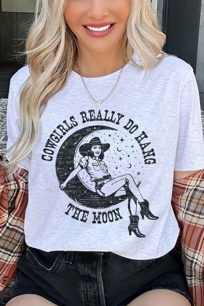 COWGIRLS HAND THE MOON GRAPHIC TEE