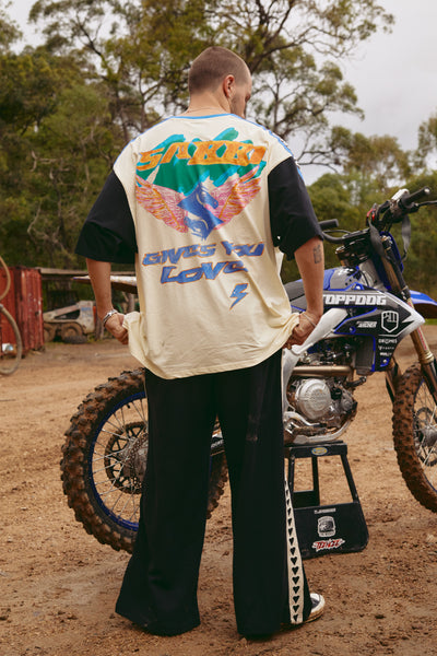 Very oversized don’t quit your day dream tee- white