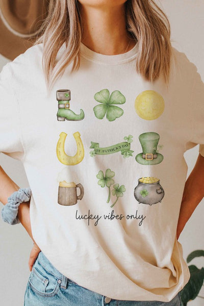 LUCKY VIBES COLLAGE Graphic T-Shirt