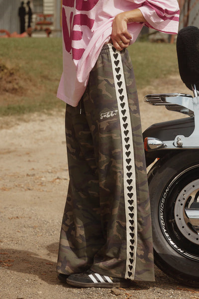 The raving hearts pants - camo