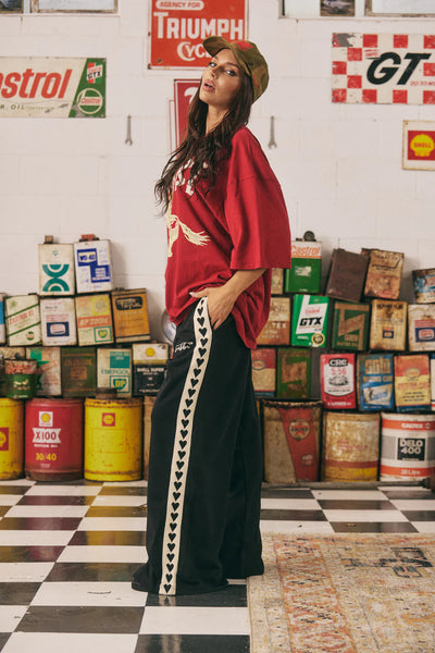 Raving hearts pant - black