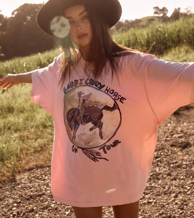 THE VERY OVERSIZED CRAZY HORSE TEE