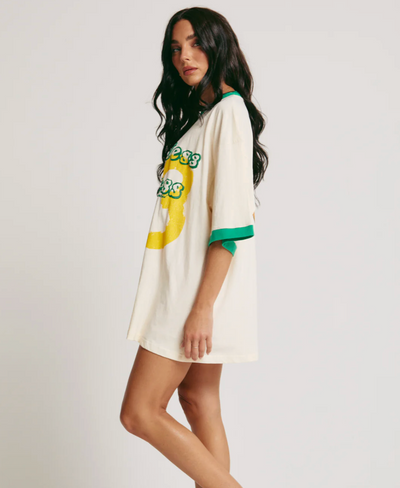 The Very Oversized Tee Hot Mess Express Tee - Marshmellow