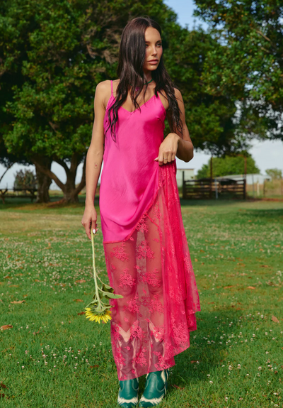 The Lace Maxi - Pink